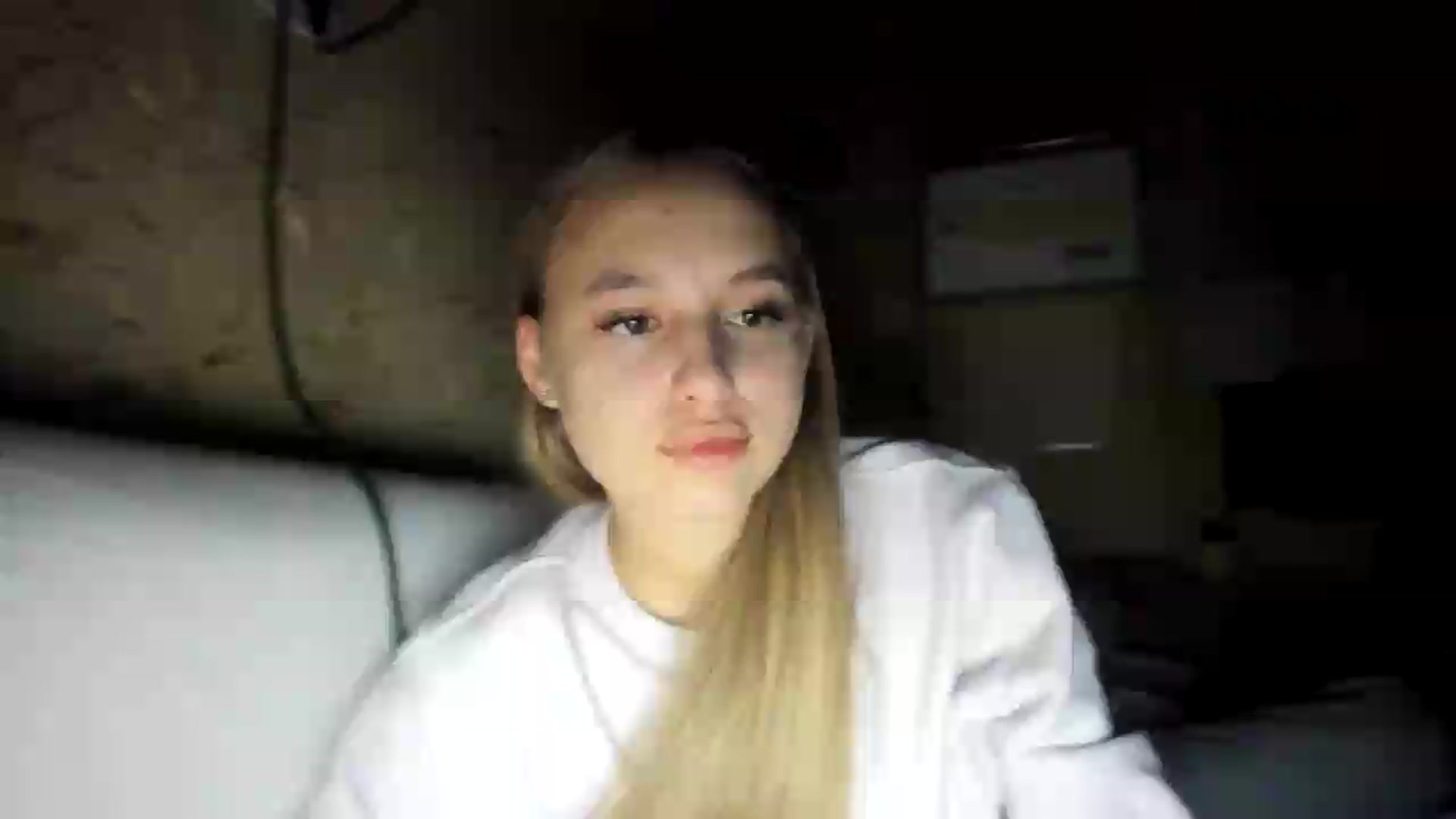 Gallery image thumbnail from irynasweetx's myfreecams stream on, 09/04/2026, 22:59 image 11 of 20