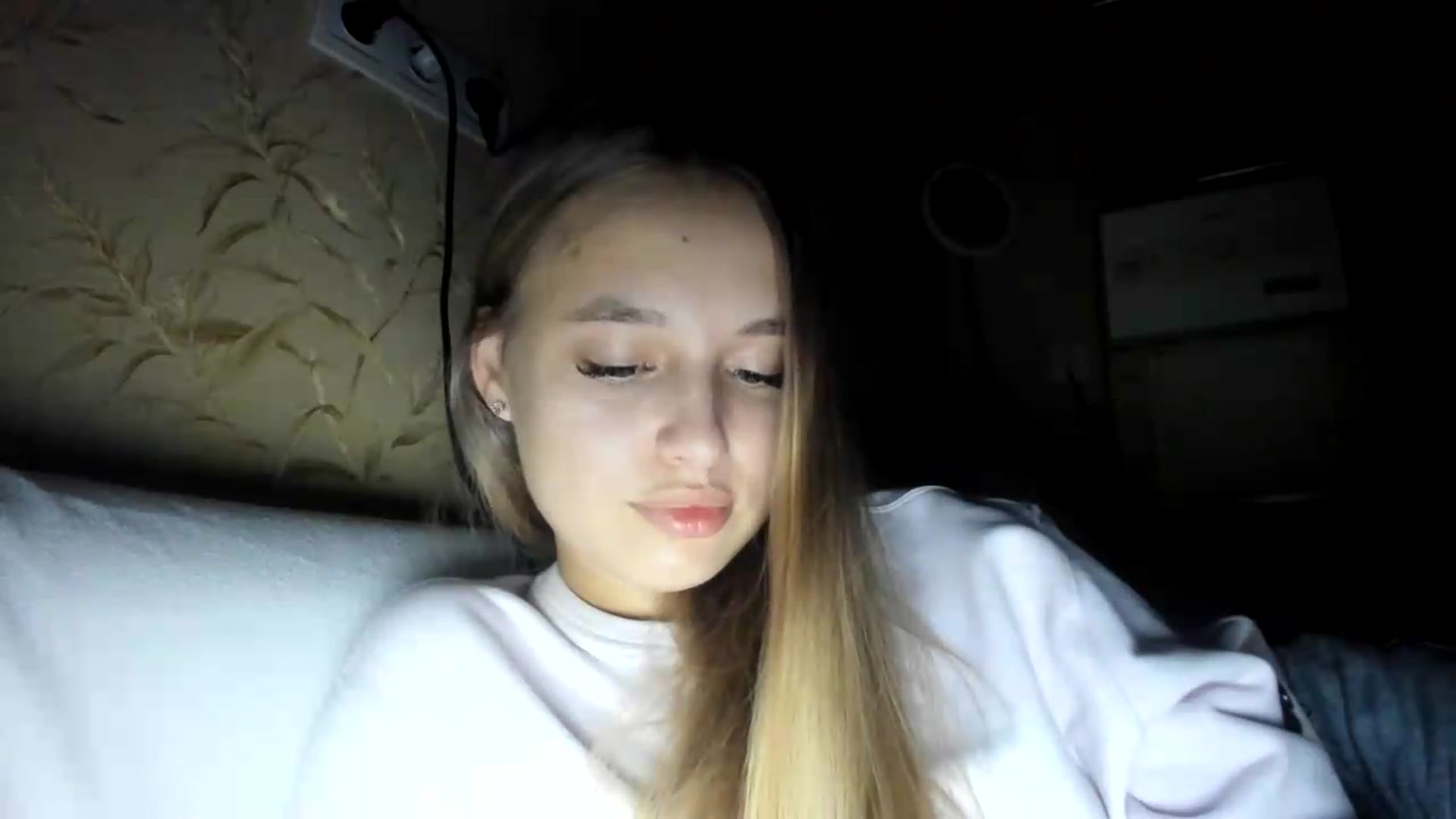 Gallery image thumbnail from irynasweetx's myfreecams stream on, 09/04/2026, 22:59 image 2 of 20