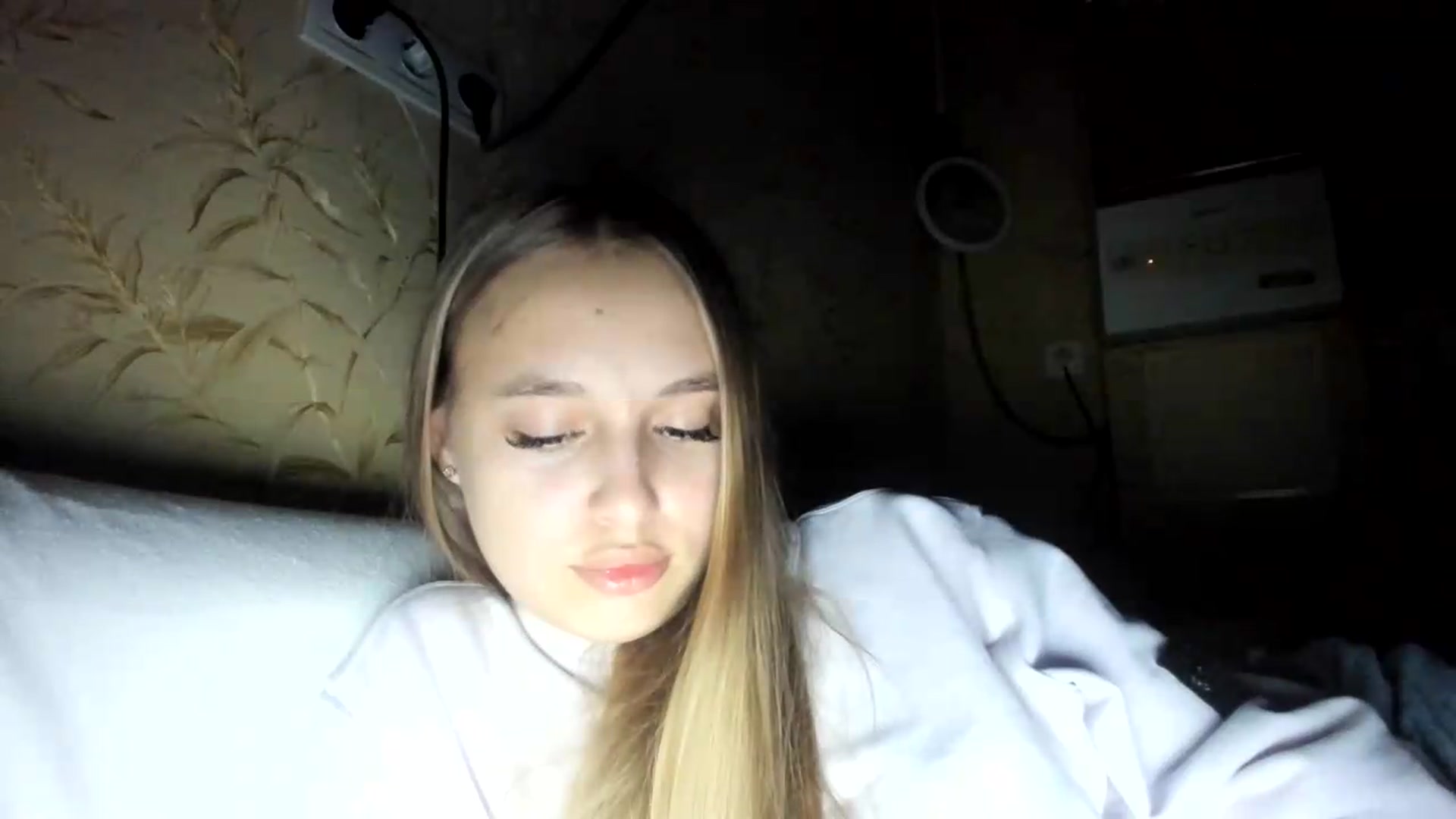 Gallery image thumbnail from irynasweetx's myfreecams stream on, 09/04/2026, 22:59 image 5 of 20