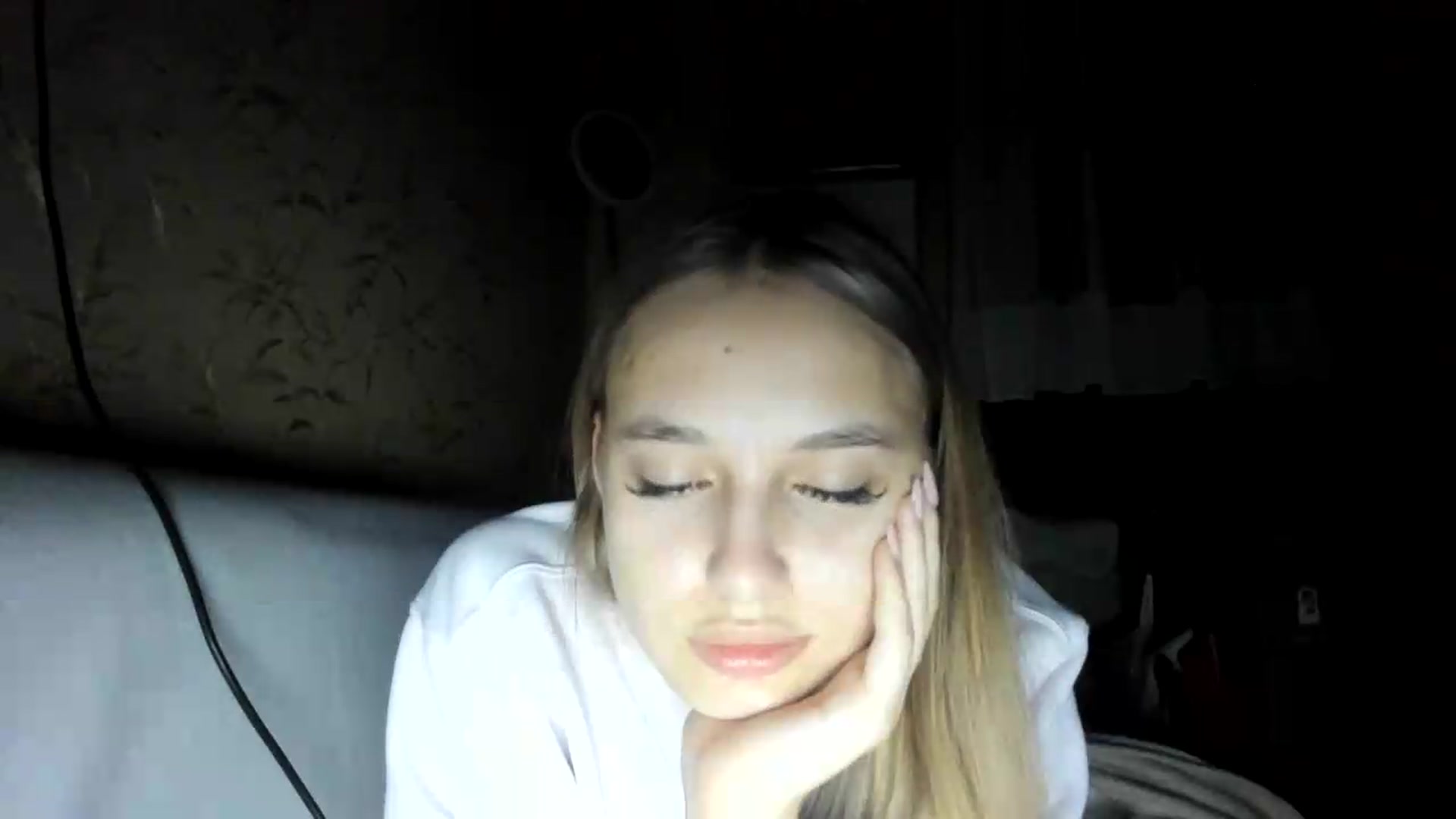 Gallery image thumbnail from irynasweetx's myfreecams stream on, 09/04/2026, 22:59 image 16 of 20