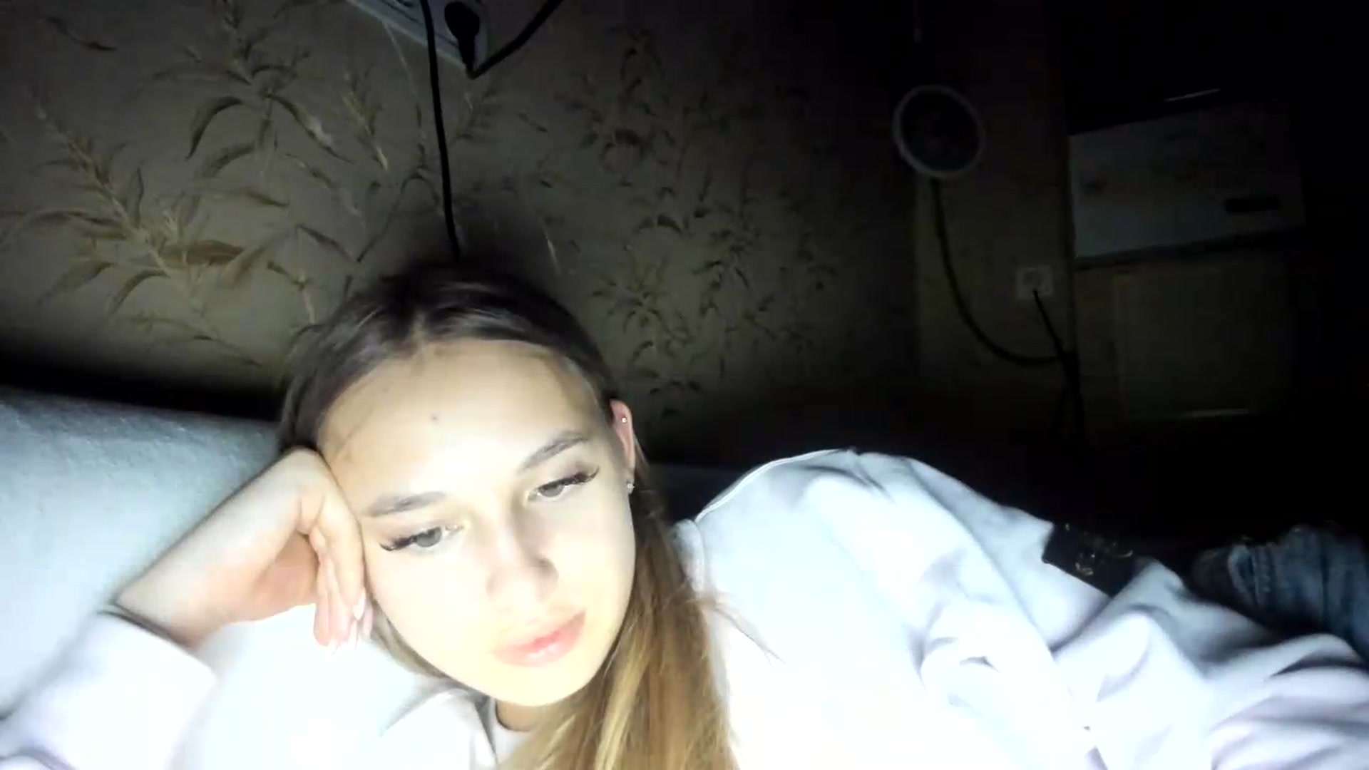 Gallery image thumbnail from irynasweetx's myfreecams stream on, 09/04/2026, 22:59 image 6 of 20
