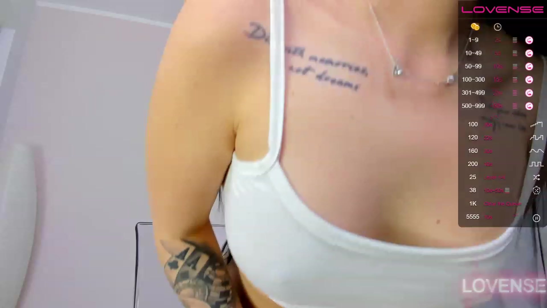 Gallery image thumbnail from itsAmy's myfreecams stream on, 05/15/2023, 18:53 image 2 of 20