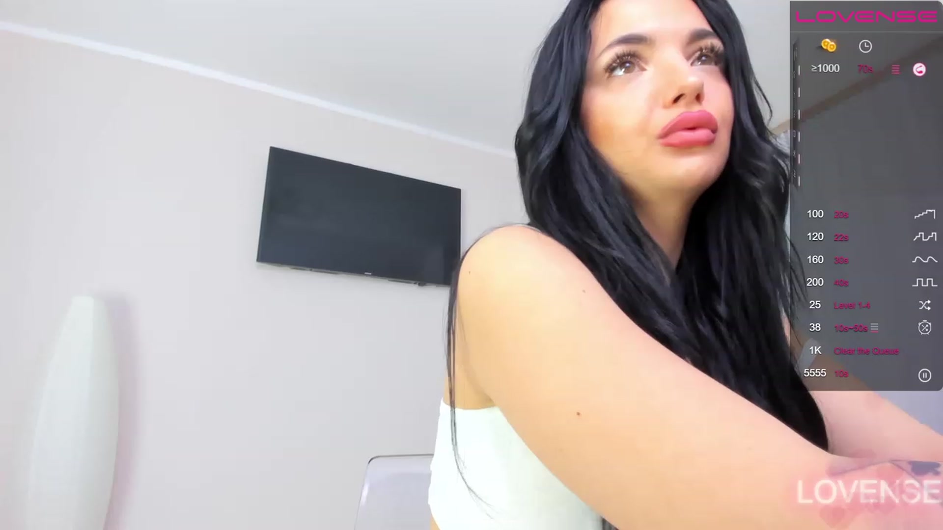 Gallery image thumbnail from itsAmy's myfreecams stream on, 05/17/2023, 19:07 image 9 of 20
