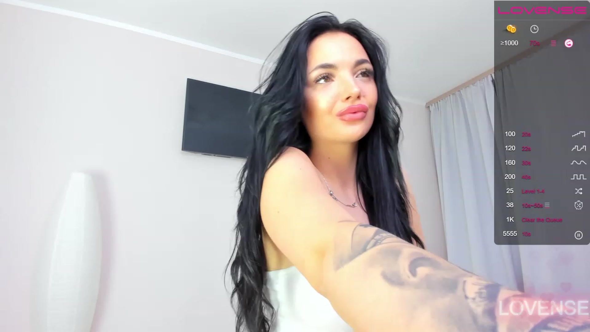 Gallery image thumbnail from itsAmy's myfreecams stream on, 05/17/2023, 20:03 image 4 of 20