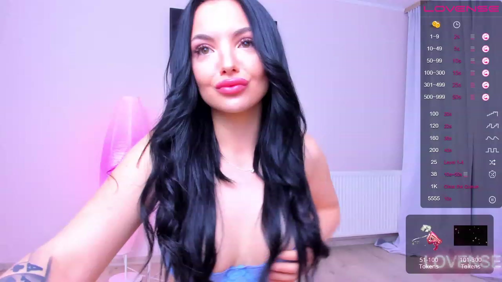 Gallery image thumbnail from itsAmy's myfreecams stream on, 05/21/2023, 17:36 image 12 of 20