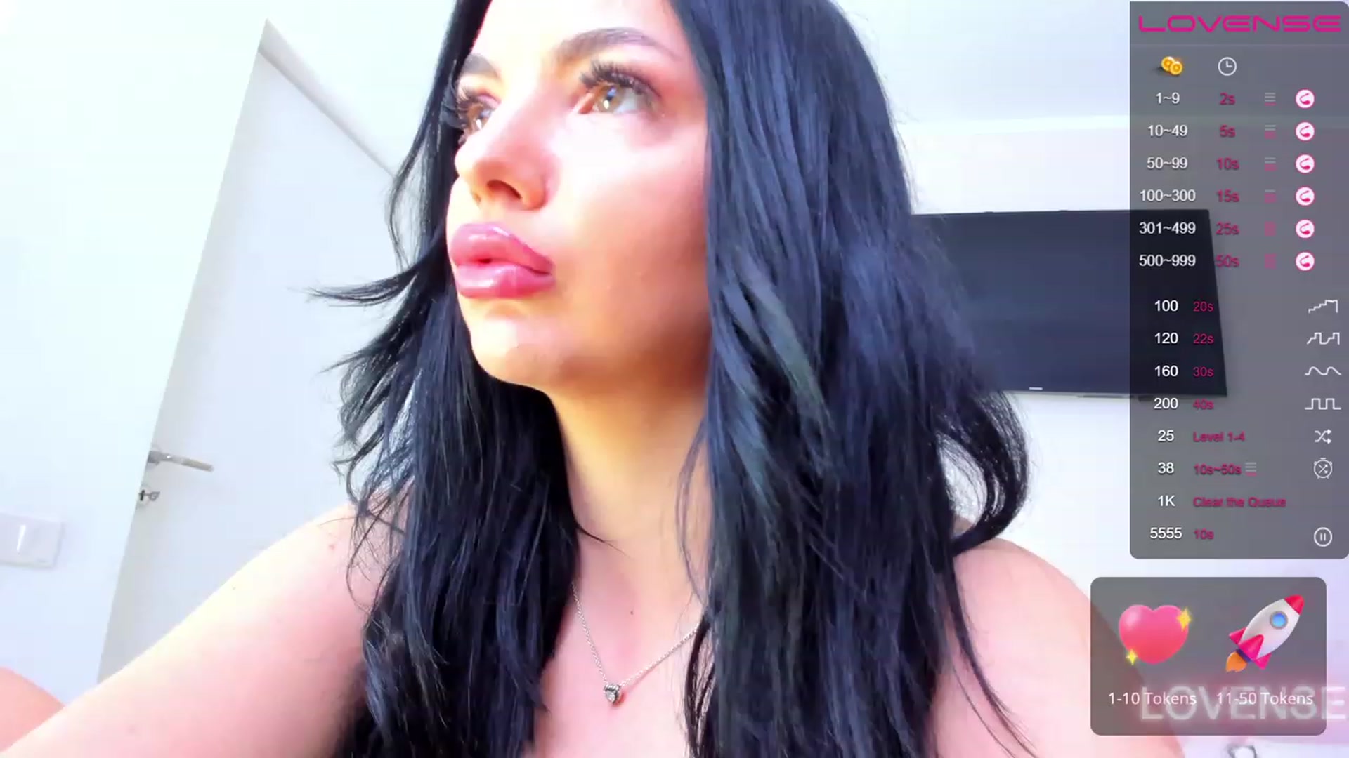 Gallery image thumbnail from itsAmy's myfreecams stream on, 05/21/2023, 17:36 image 3 of 20