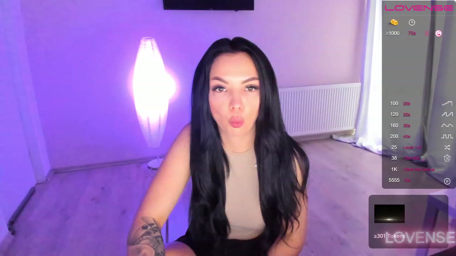 Gallery image thumbnail from itsAmy's myfreecams stream on, 06/01/2023, 07:47 image 12 of 20