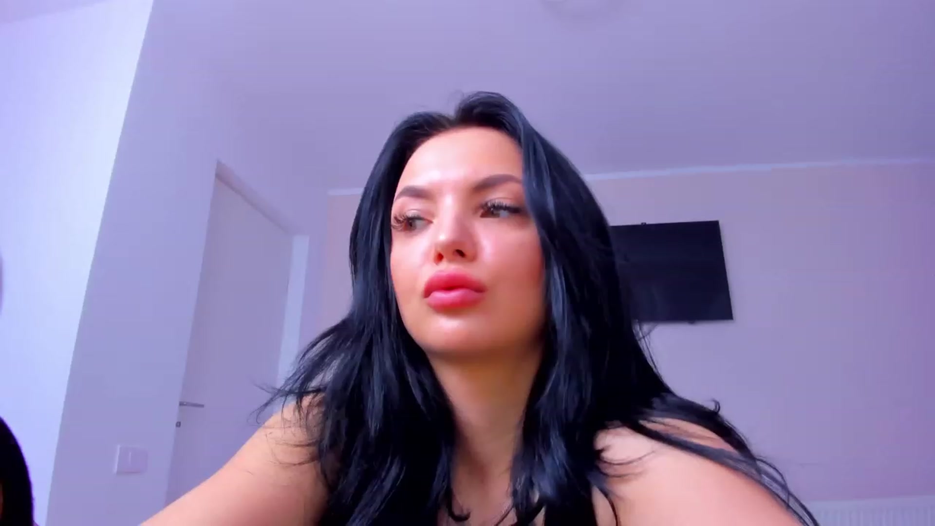 Gallery image thumbnail from itsAmy's myfreecams stream on, 06/07/2023, 16:27 image 12 of 20
