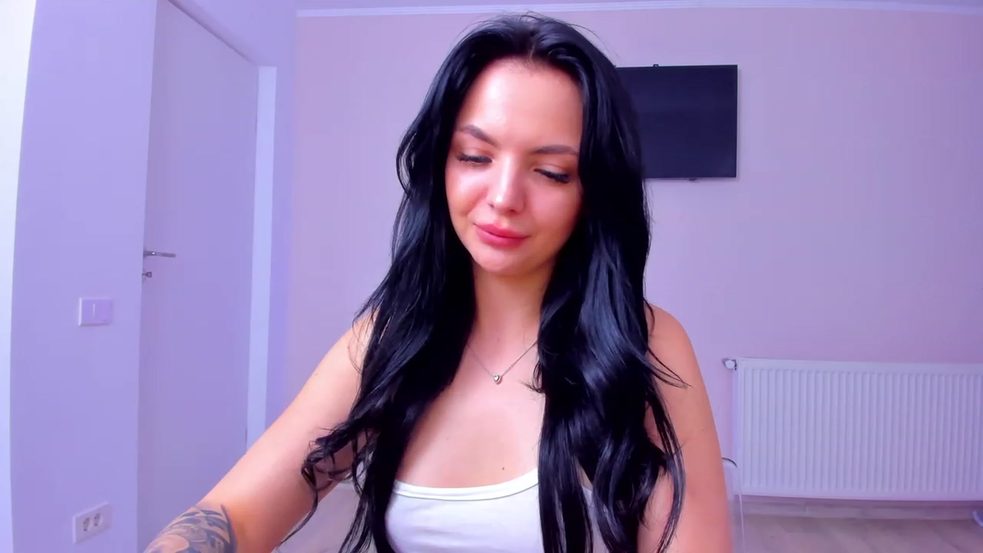 Gallery image thumbnail from itsAmy's myfreecams stream on, 06/07/2023, 19:05 image 16 of 20