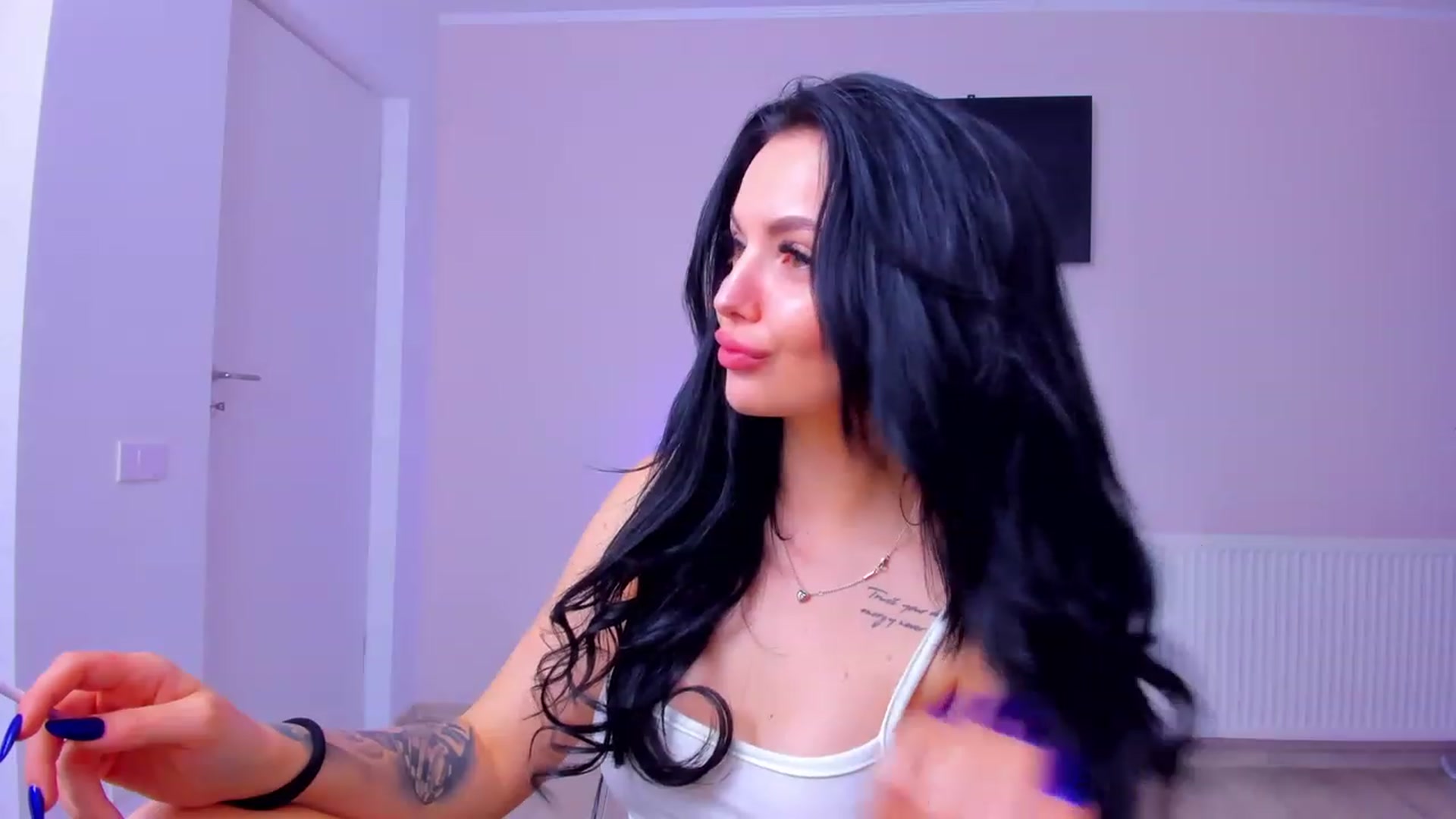 Gallery image thumbnail from itsAmy's myfreecams stream on, 06/07/2023, 19:05 image 13 of 20