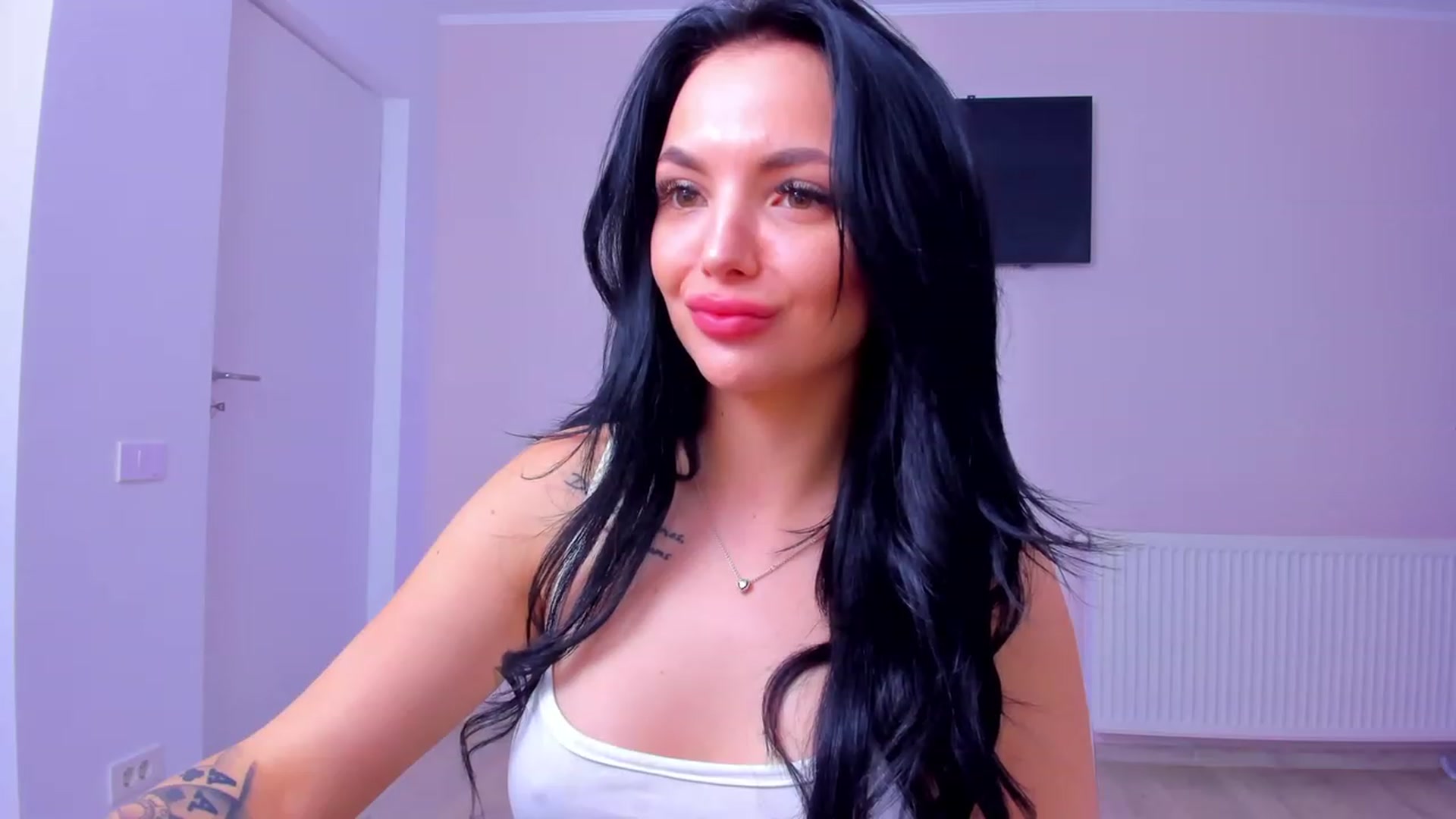 Gallery image thumbnail from itsAmy's myfreecams stream on, 06/07/2023, 19:05 image 15 of 20
