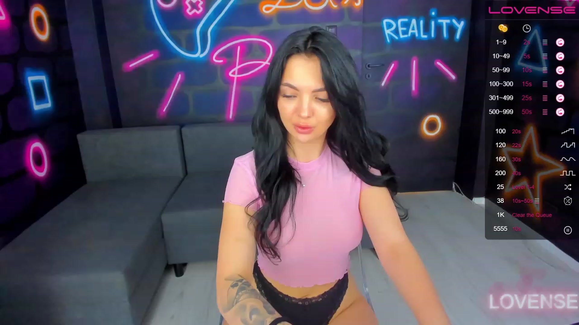 Gallery image thumbnail from itsAmy's myfreecams stream on, 06/21/2023, 08:35 image 1 of 20