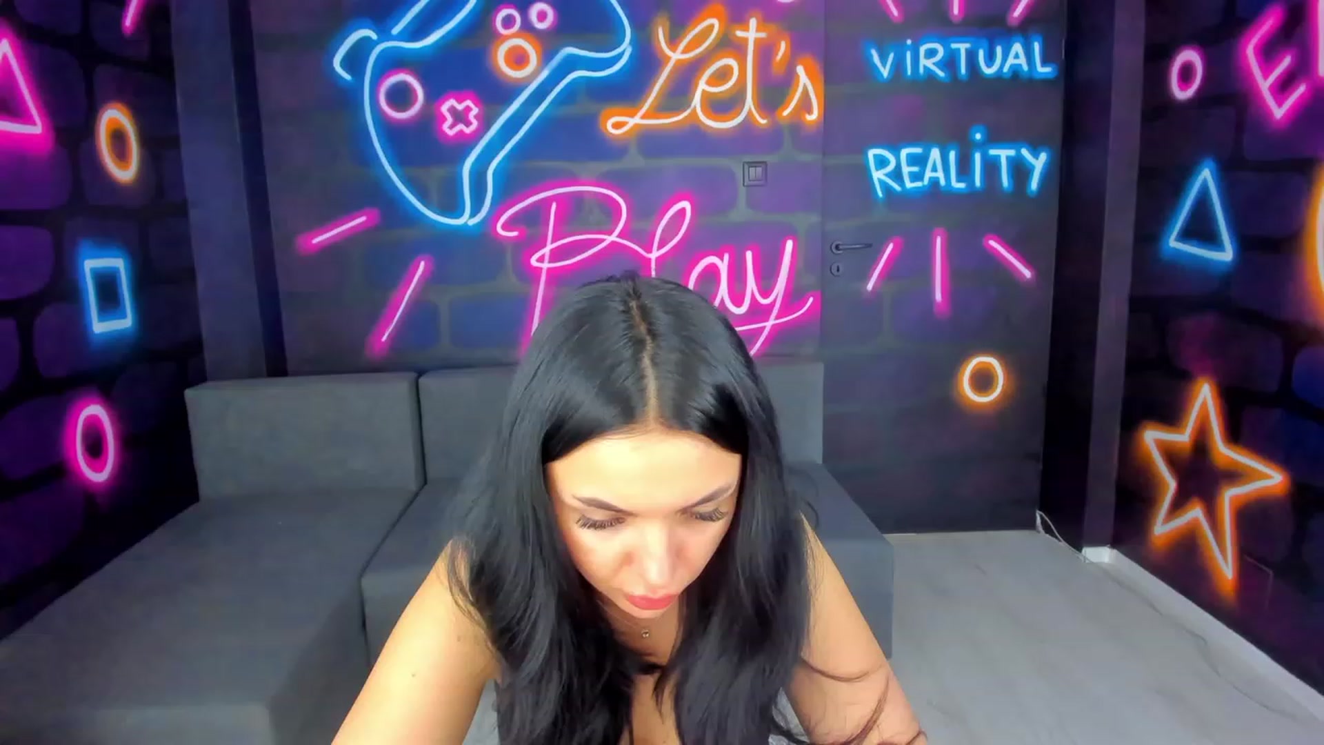 Gallery image thumbnail from itsAmy's myfreecams stream on, 06/21/2023, 12:38 image 7 of 20
