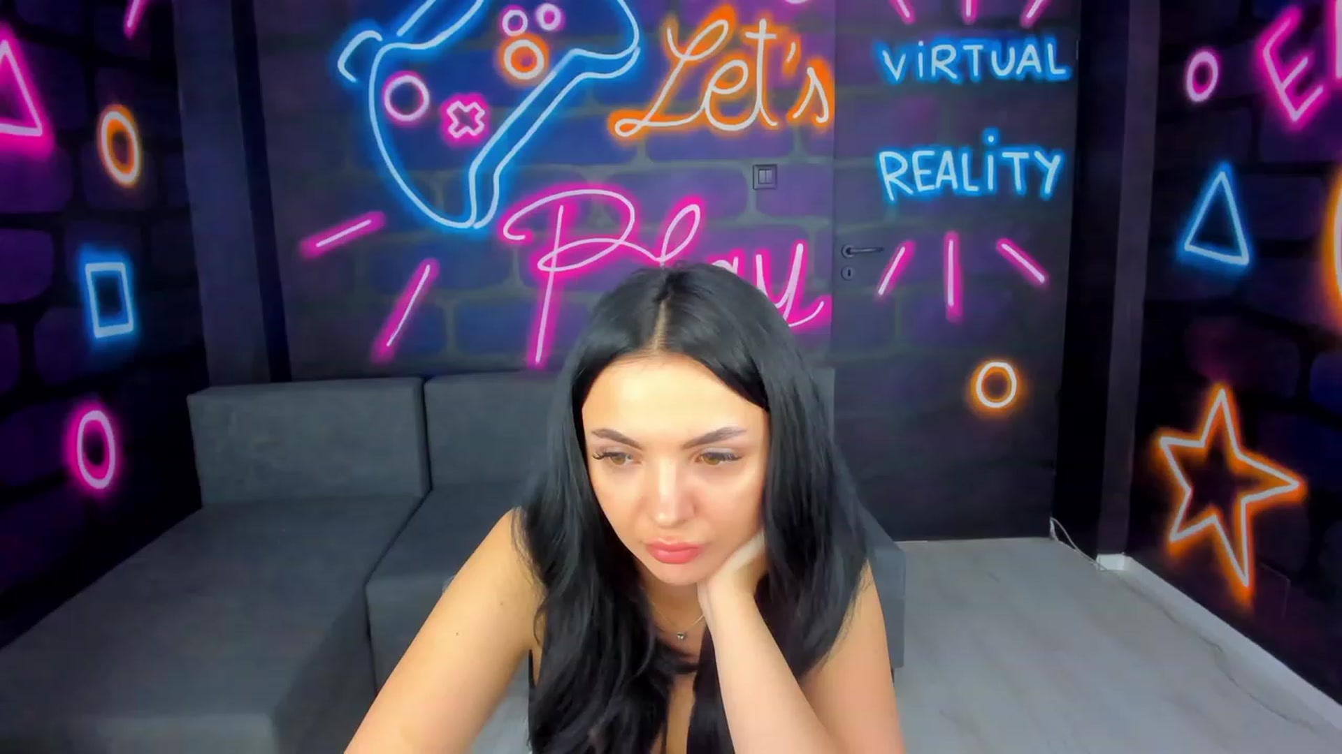 Gallery image thumbnail from itsAmy's myfreecams stream on, 06/21/2023, 12:38 image 12 of 20