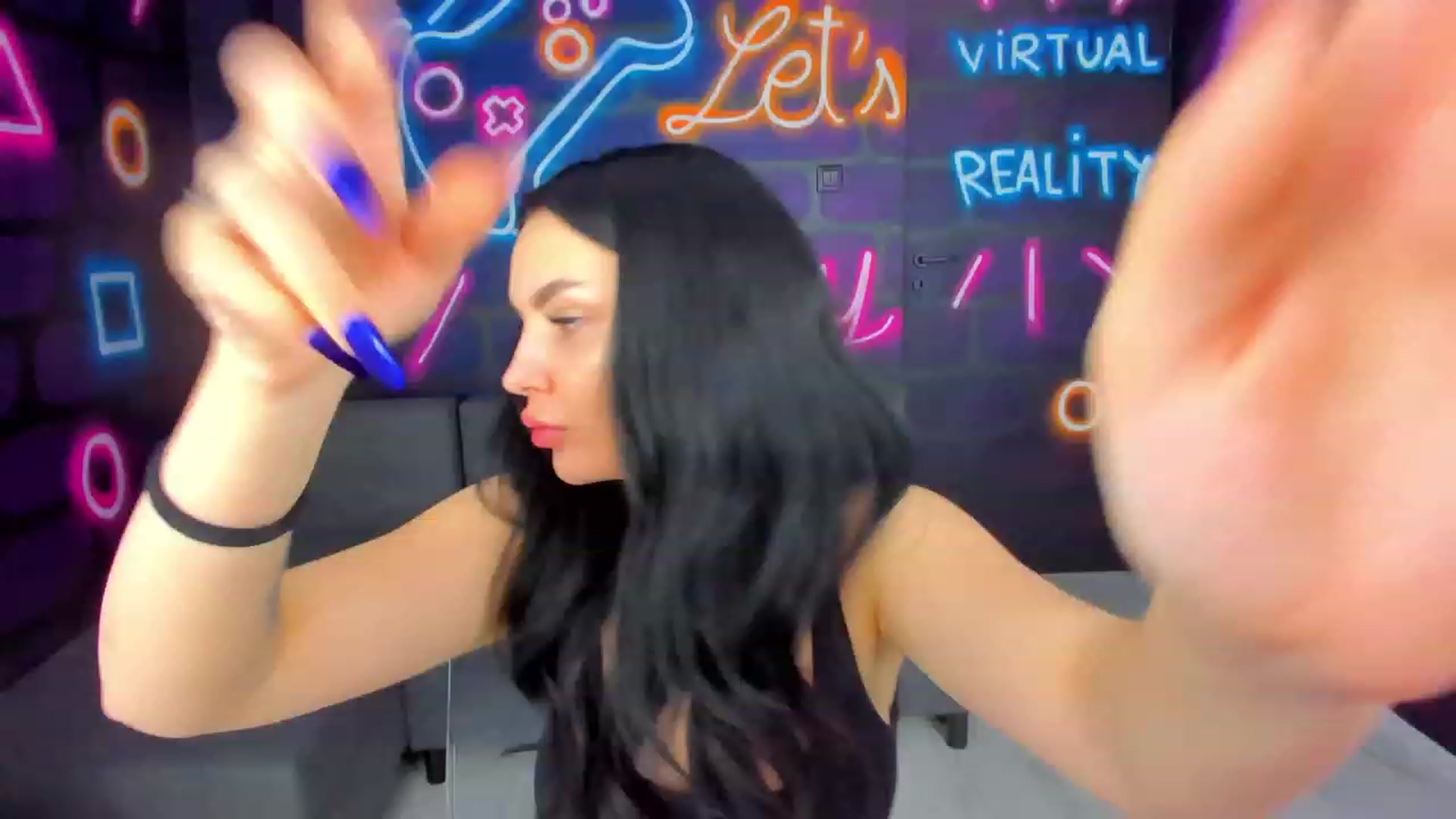 Gallery image thumbnail from itsAmy's myfreecams stream on, 06/21/2023, 12:38 image 3 of 20