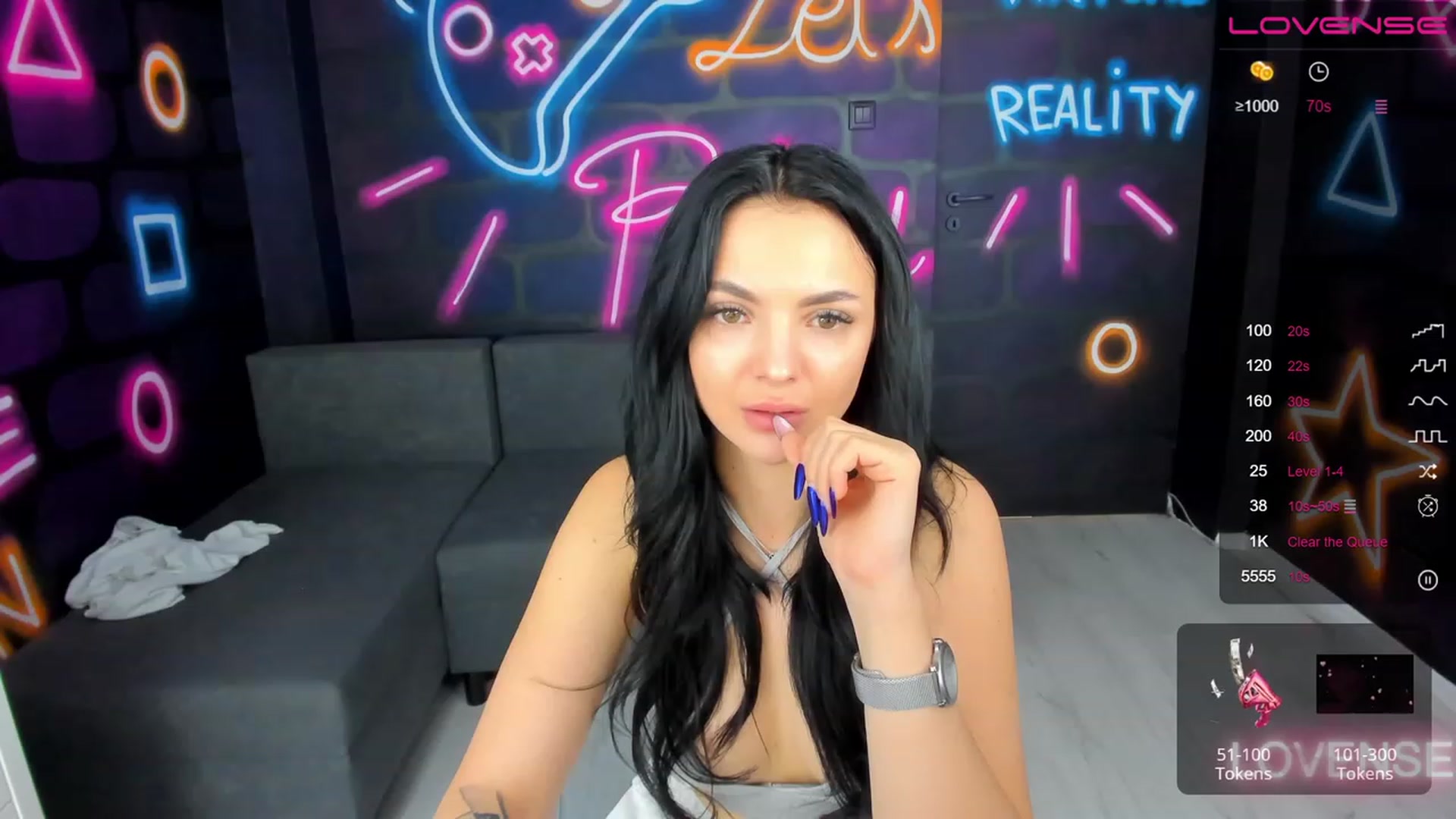 Gallery image thumbnail from itsAmy's myfreecams stream on, 06/22/2023, 12:36 image 17 of 20