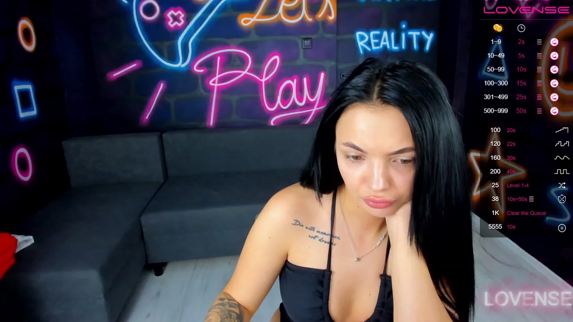 Gallery image thumbnail from itsAmy's myfreecams stream on, 06/27/2023, 08:16 image 17 of 20
