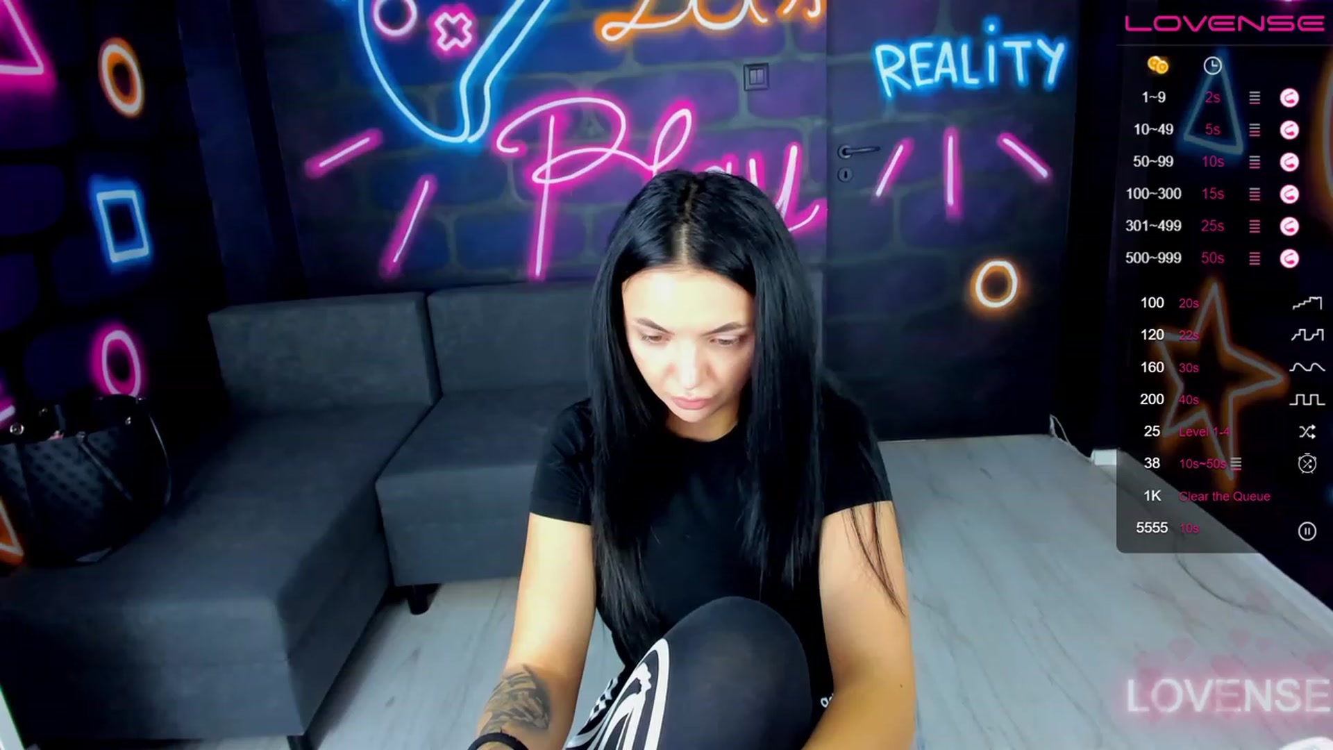 Gallery image thumbnail from itsAmy's myfreecams stream on, 06/27/2023, 13:05 image 12 of 20