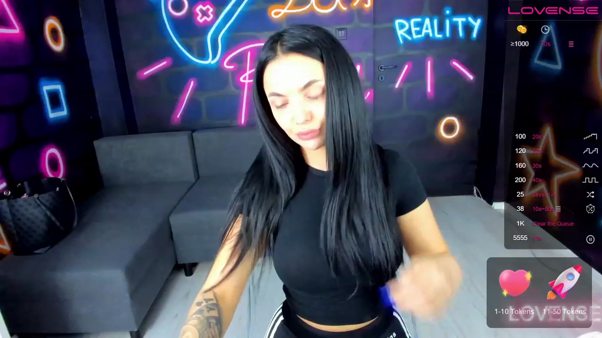 Gallery image thumbnail from itsAmy's myfreecams stream on, 06/27/2023, 13:05 image 9 of 20