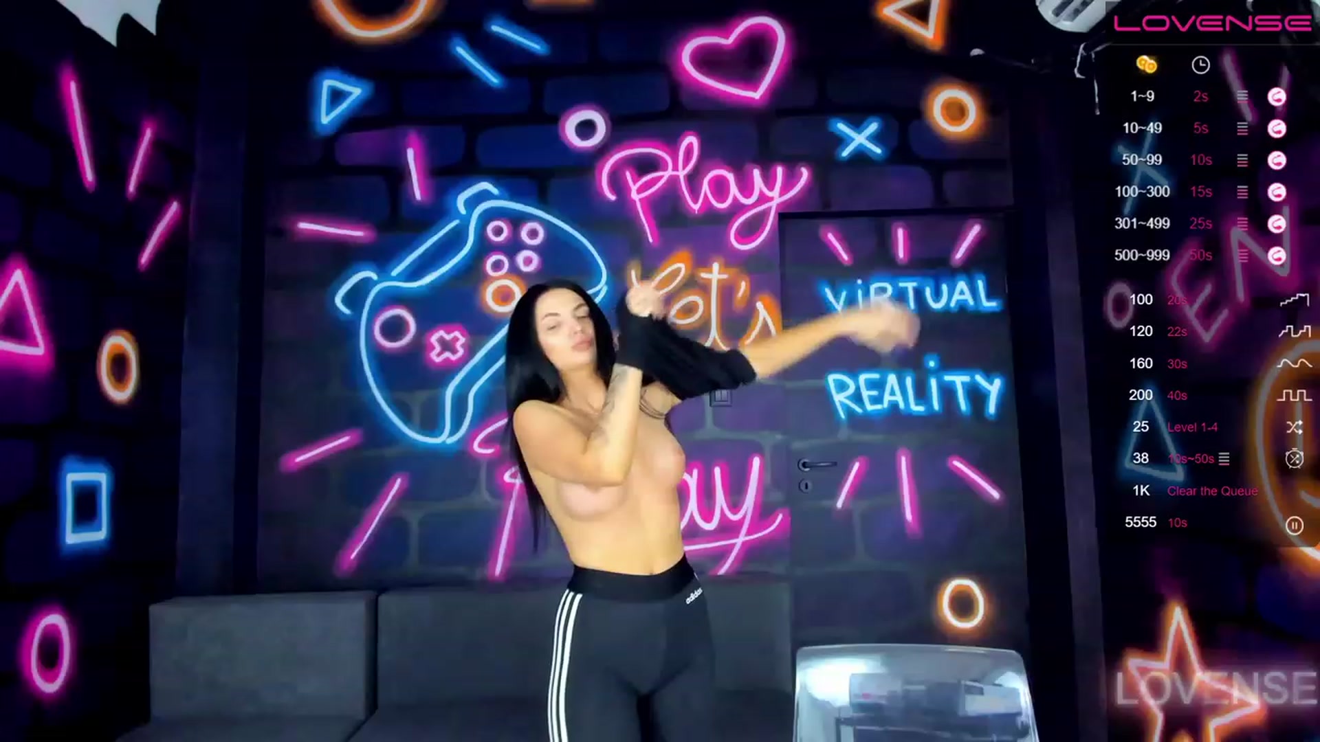 Gallery image thumbnail from itsAmy's myfreecams stream on, 06/27/2023, 13:05 image 5 of 20