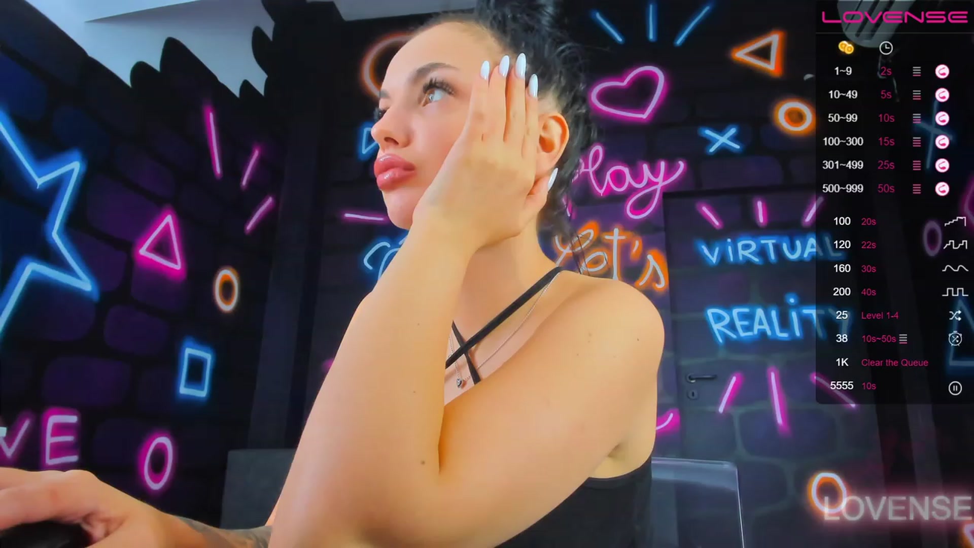 Gallery image thumbnail from itsAmy's myfreecams stream on, 07/06/2023, 14:33 image 2 of 20