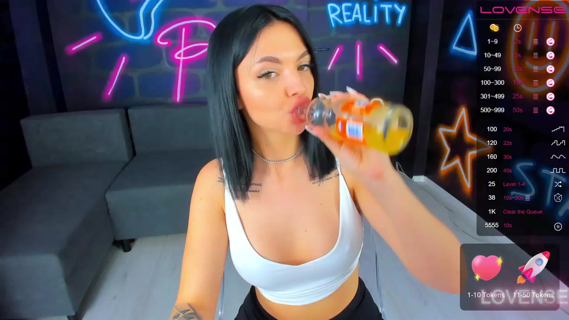 Gallery image thumbnail from itsAmy's myfreecams stream on, 07/07/2023, 08:27 image 5 of 20