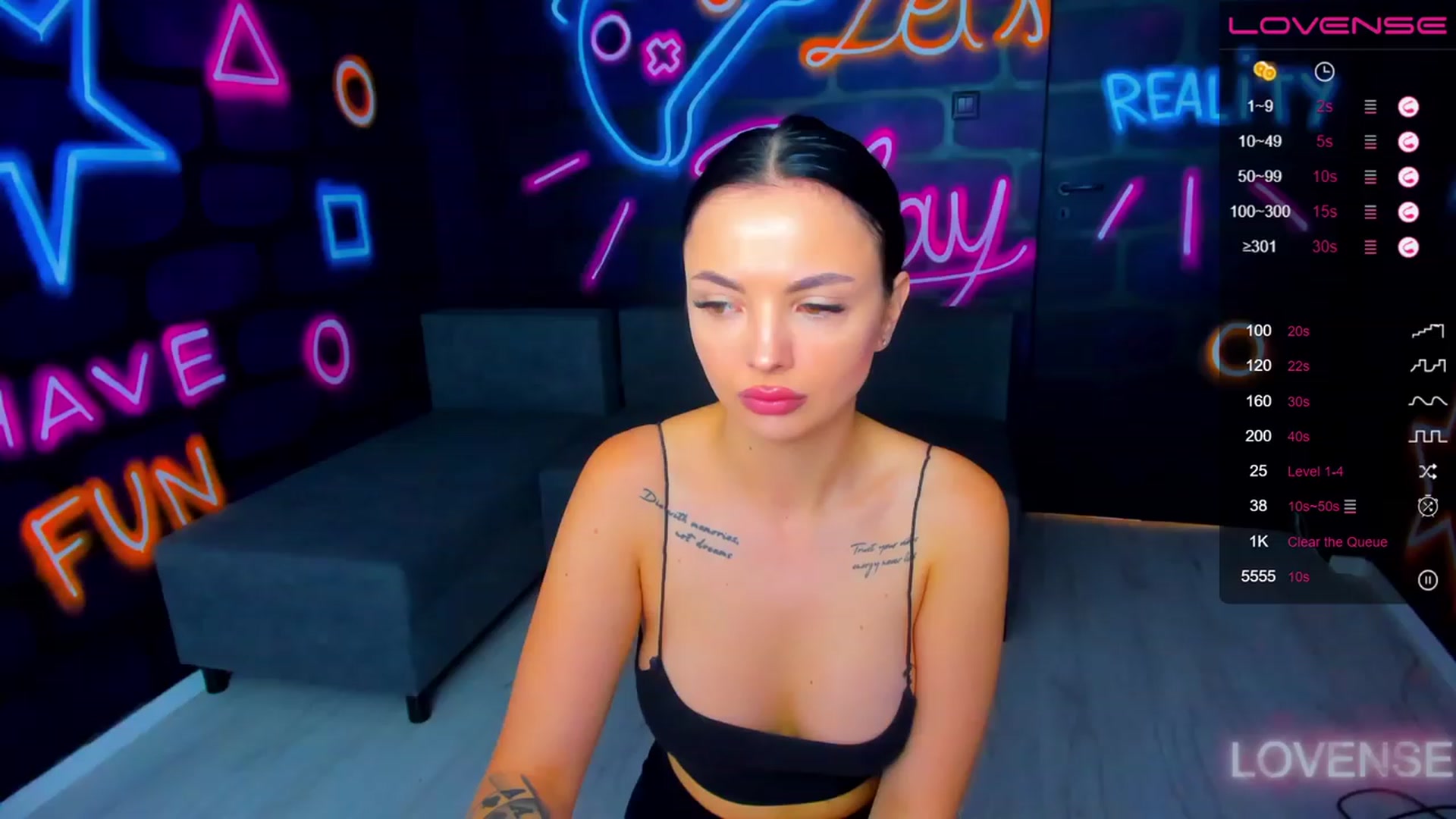 Gallery image thumbnail from itsAmy's myfreecams stream on, 08/10/2023, 07:49 image 1 of 20