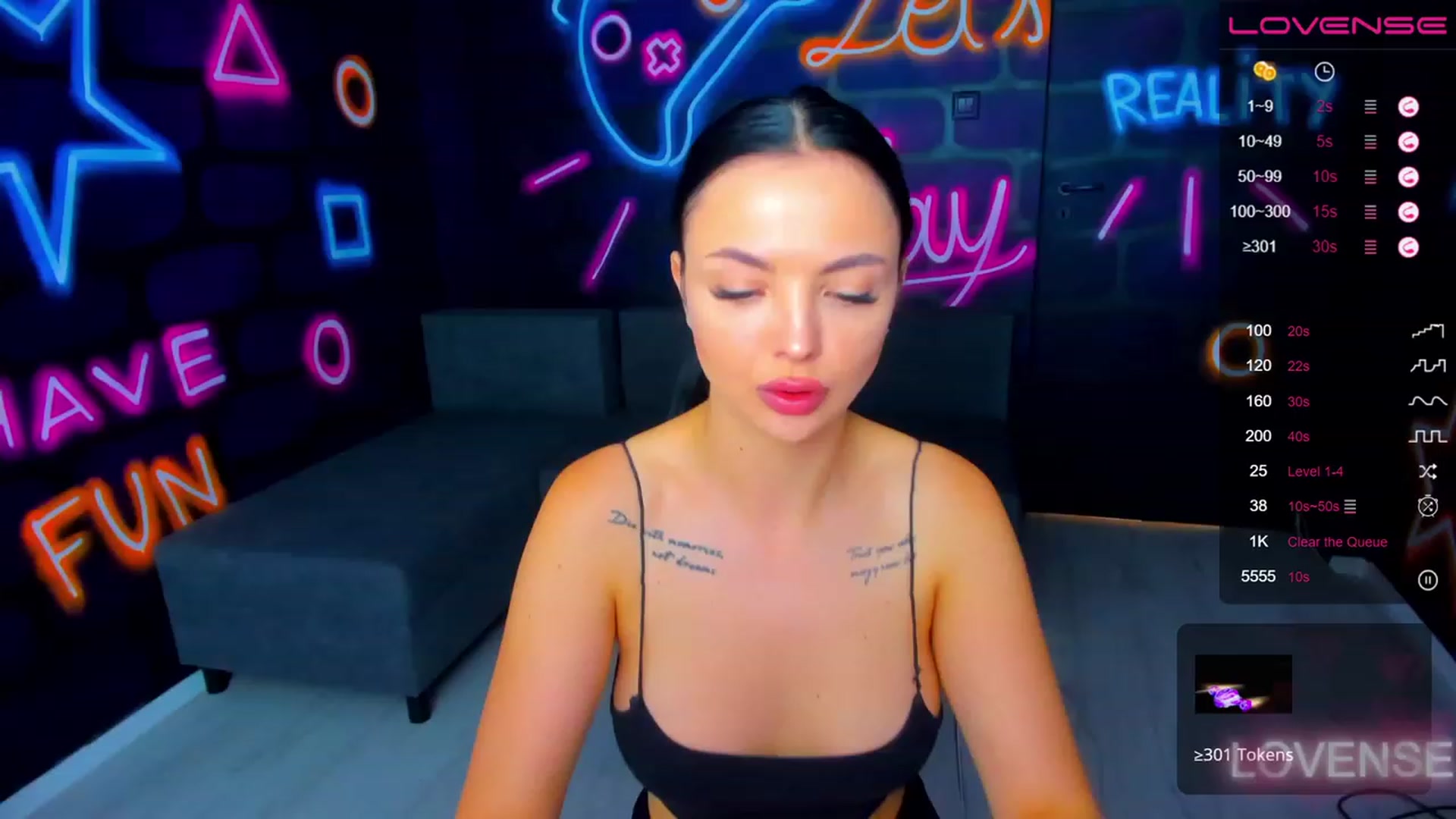 Gallery image thumbnail from itsAmy's myfreecams stream on, 08/10/2023, 07:49 image 5 of 20