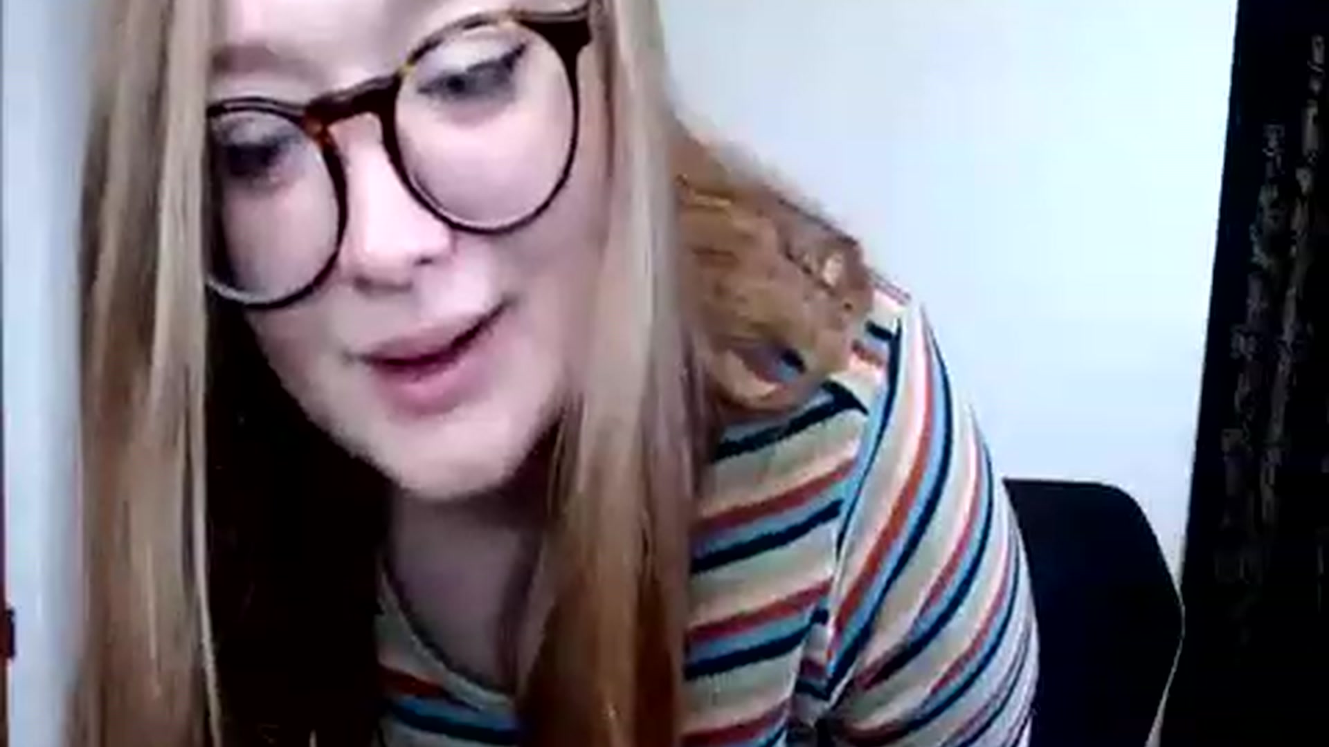 Gallery image thumbnail from itsAnnieMae's myfreecams stream on, 12/27/2022, 20:25 image 6 of 20