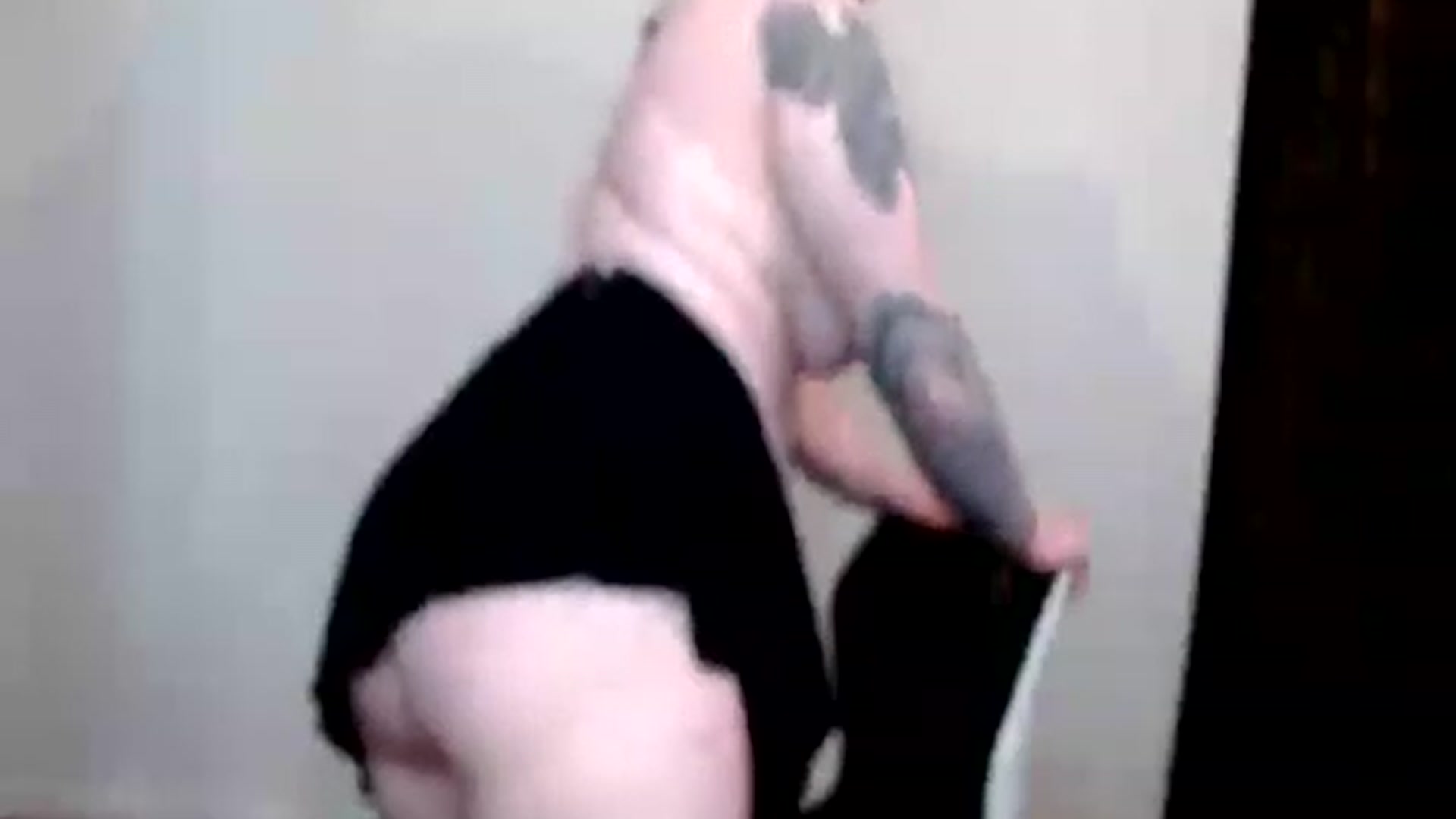 Gallery image thumbnail from itsAnnieMae's myfreecams stream on, 12/27/2022, 20:25 image 17 of 20