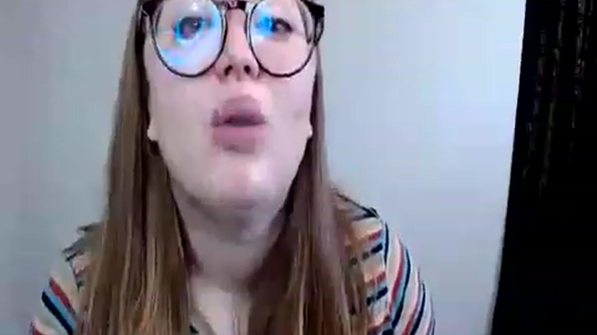 Gallery image thumbnail from itsAnnieMae's myfreecams stream on, 12/27/2022, 20:25 image 4 of 20