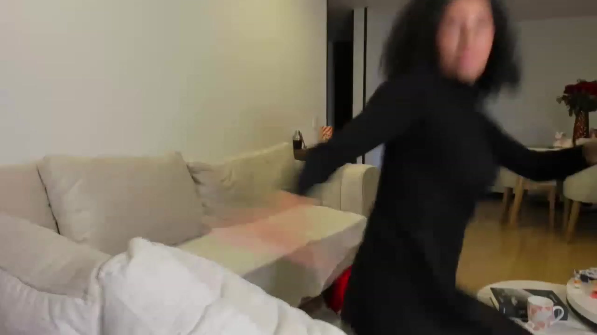 Gallery image thumbnail from its_Ari's myfreecams stream on, 12/11/2022, 23:06 image 20 of 20
