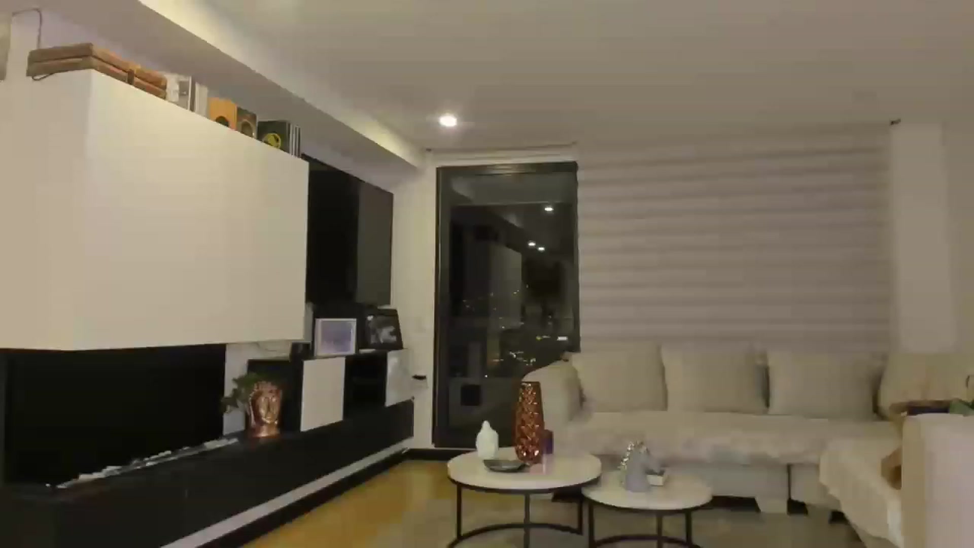 Gallery image thumbnail from its_Ari's myfreecams stream on, 01/14/2023, 01:41 image 10 of 20