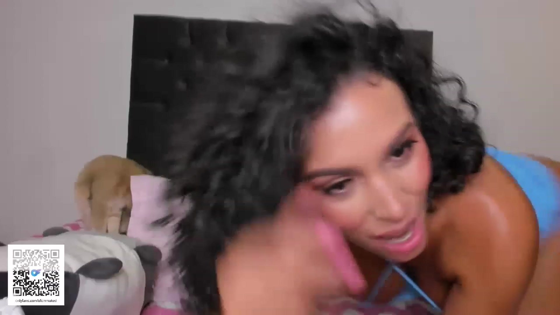 Gallery image thumbnail from its_Ari's myfreecams stream on, 01/27/2023, 04:15 image 5 of 20
