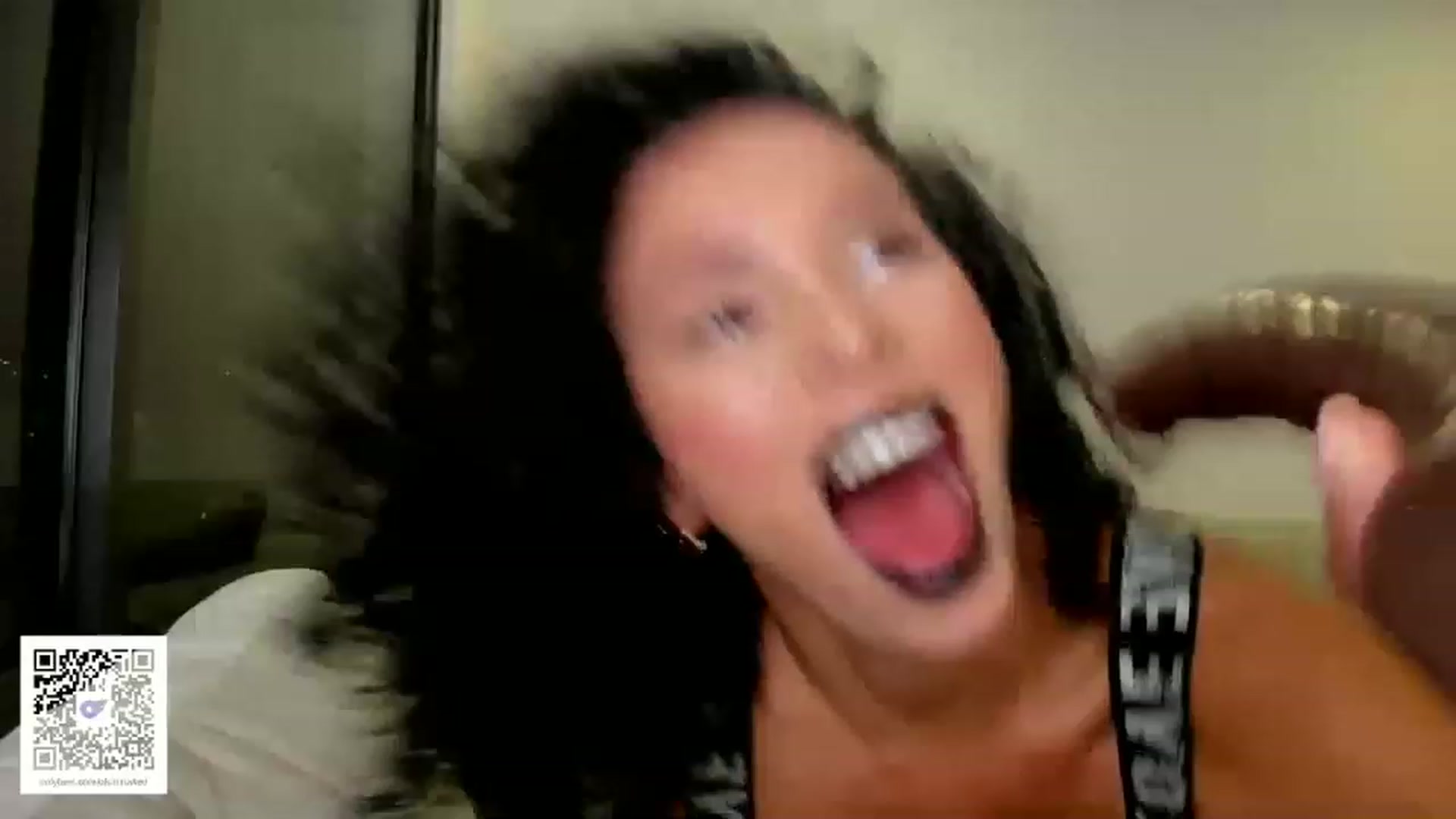 Gallery image thumbnail from its_Ari's myfreecams stream on, 02/12/2023, 23:45 image 11 of 20
