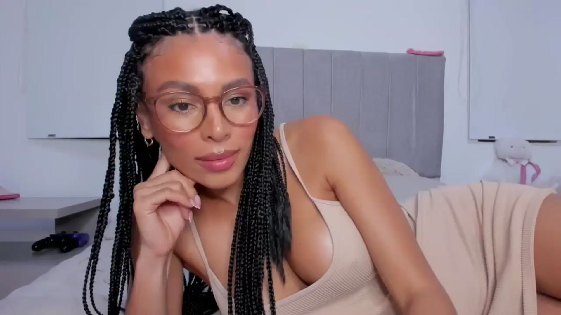 Gallery image thumbnail from its_Ari's myfreecams stream on, 10/24/2023, 01:00 image 19 of 20