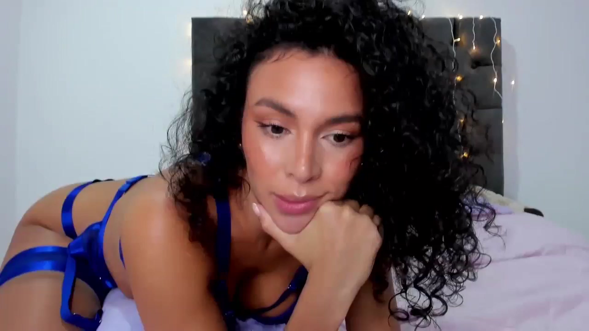 Gallery image thumbnail from its_Ari's myfreecams stream on, 11/27/2023, 01:15 image 11 of 20