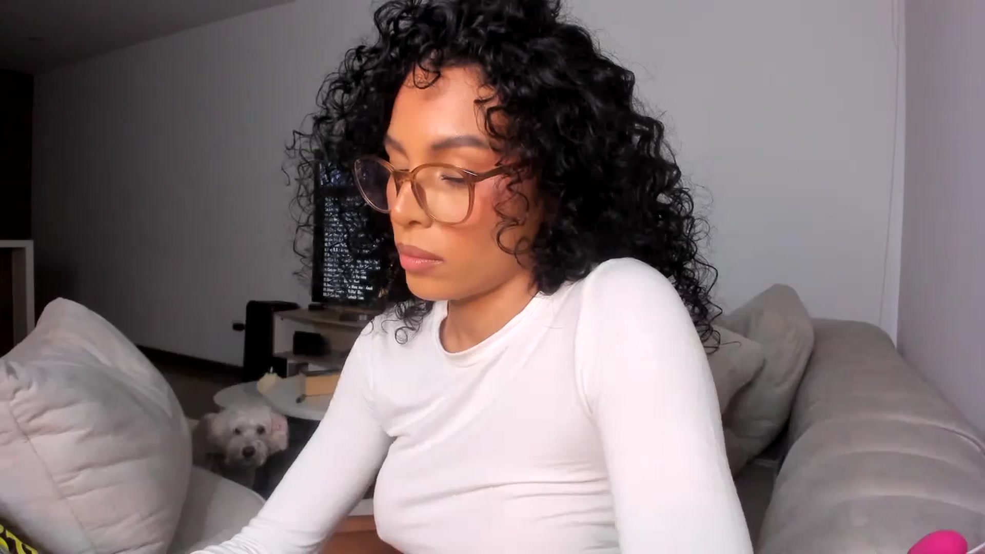 Gallery image thumbnail from its_Ari's myfreecams stream on, 03/17/2025, 24:01 image 2 of 20