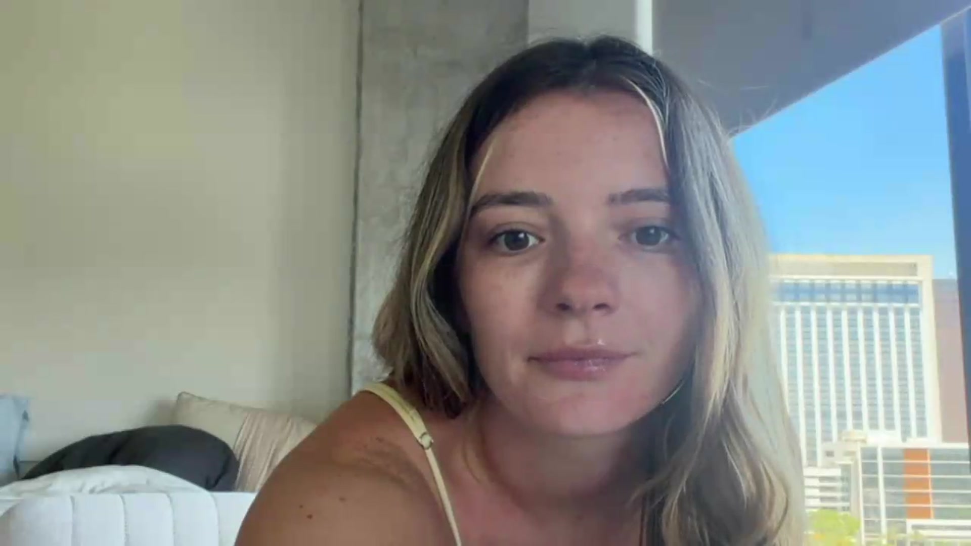 Gallery image thumbnail from itslibby's myfreecams stream on, 06/29/2026, 18:33 image 5 of 20