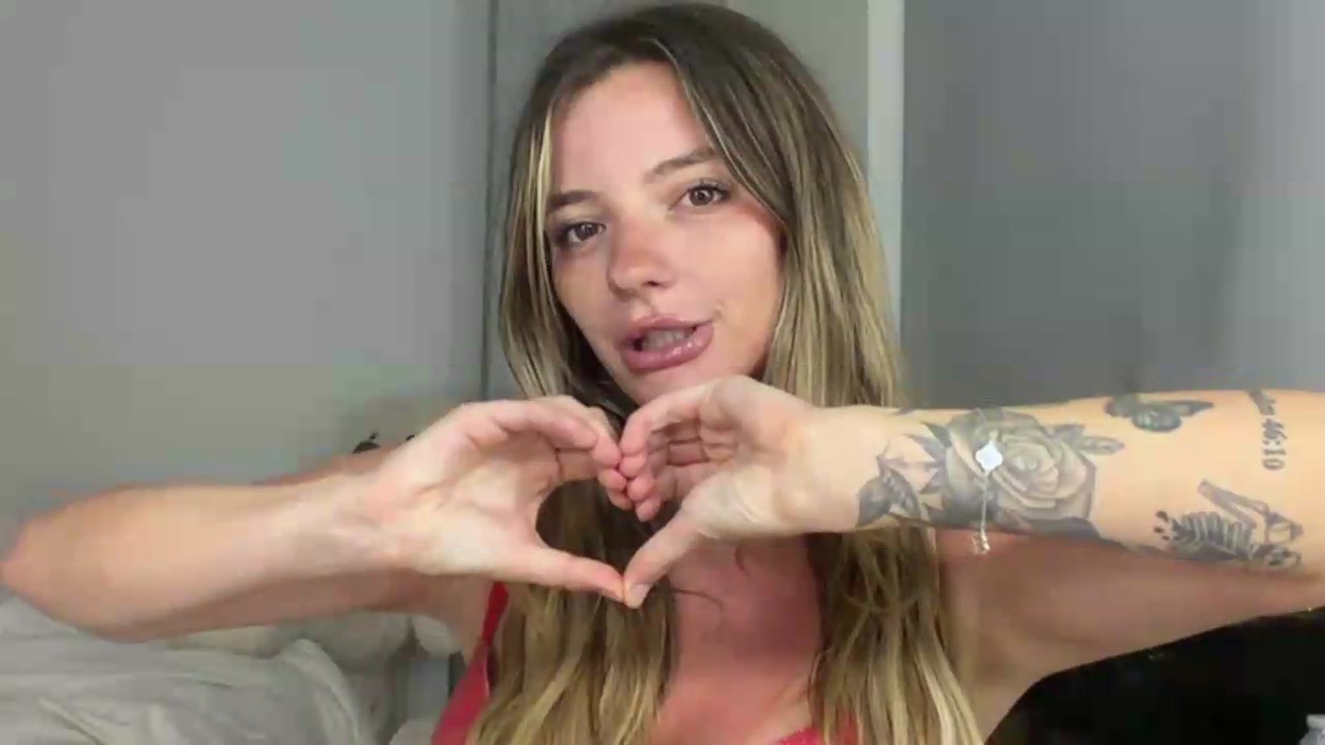 Gallery image thumbnail from itslibby's myfreecams stream on, 07/09/2026, 03:18 image 8 of 20