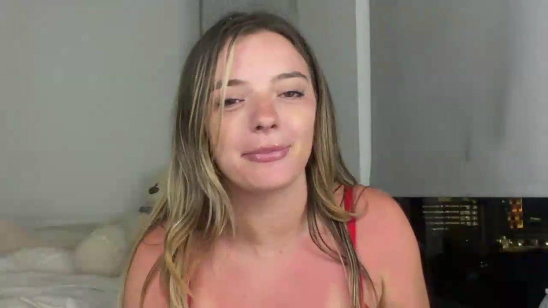 Gallery image thumbnail from itslibby's myfreecams stream on, 07/09/2026, 03:18 image 9 of 20