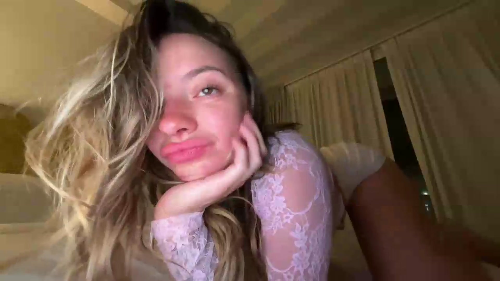 Gallery image thumbnail from itslibby's myfreecams stream on, 07/27/2026, 06:51 image 20 of 20