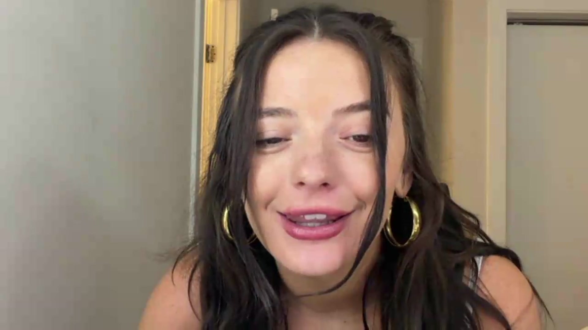 Gallery image thumbnail from itslibby's myfreecams stream on, 09/01/2026, 20:06 image 3 of 20