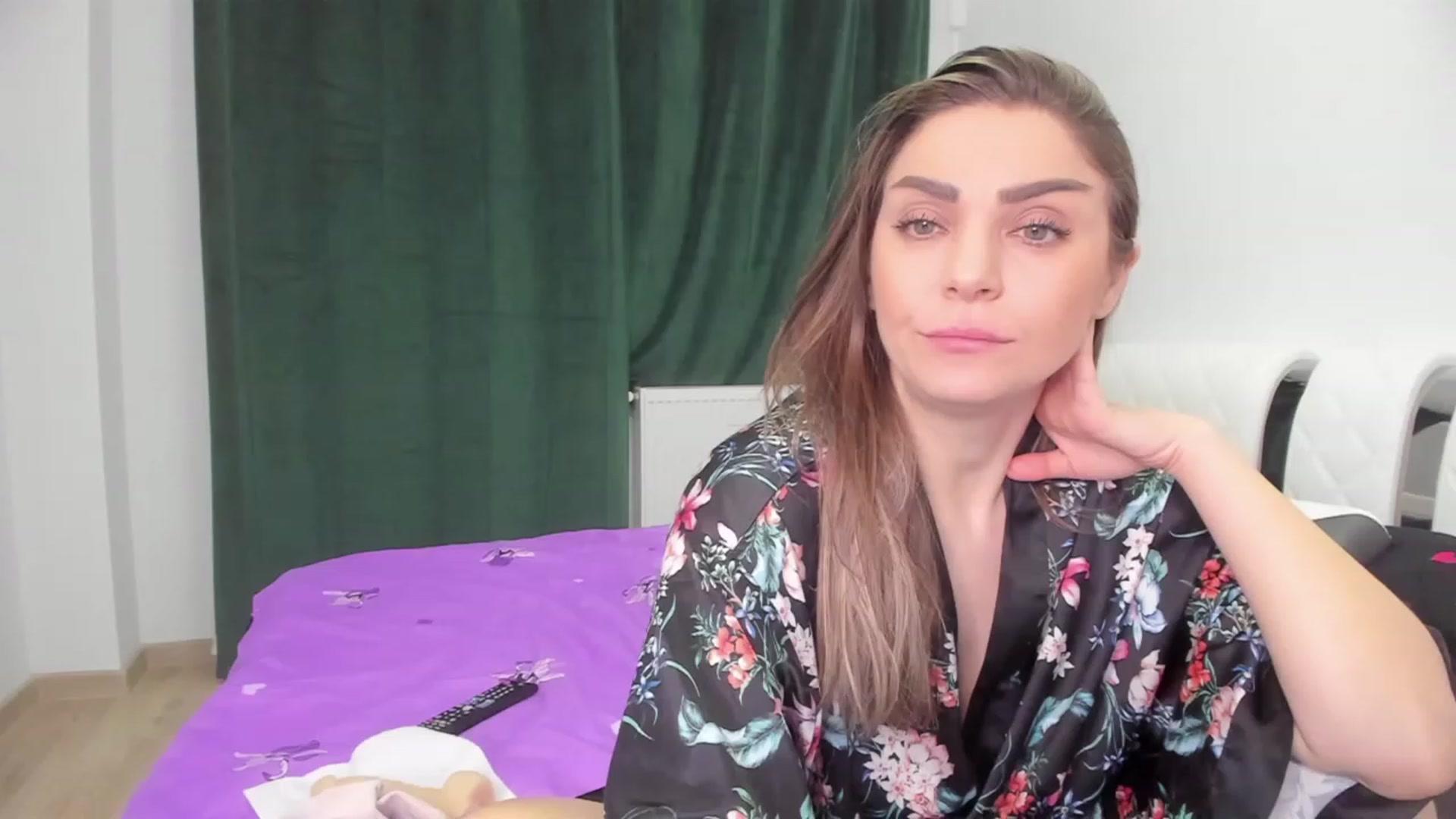 Gallery image thumbnail from itsmekarina's myfreecams stream on, 02/11/2023, 19:40 image 4 of 20
