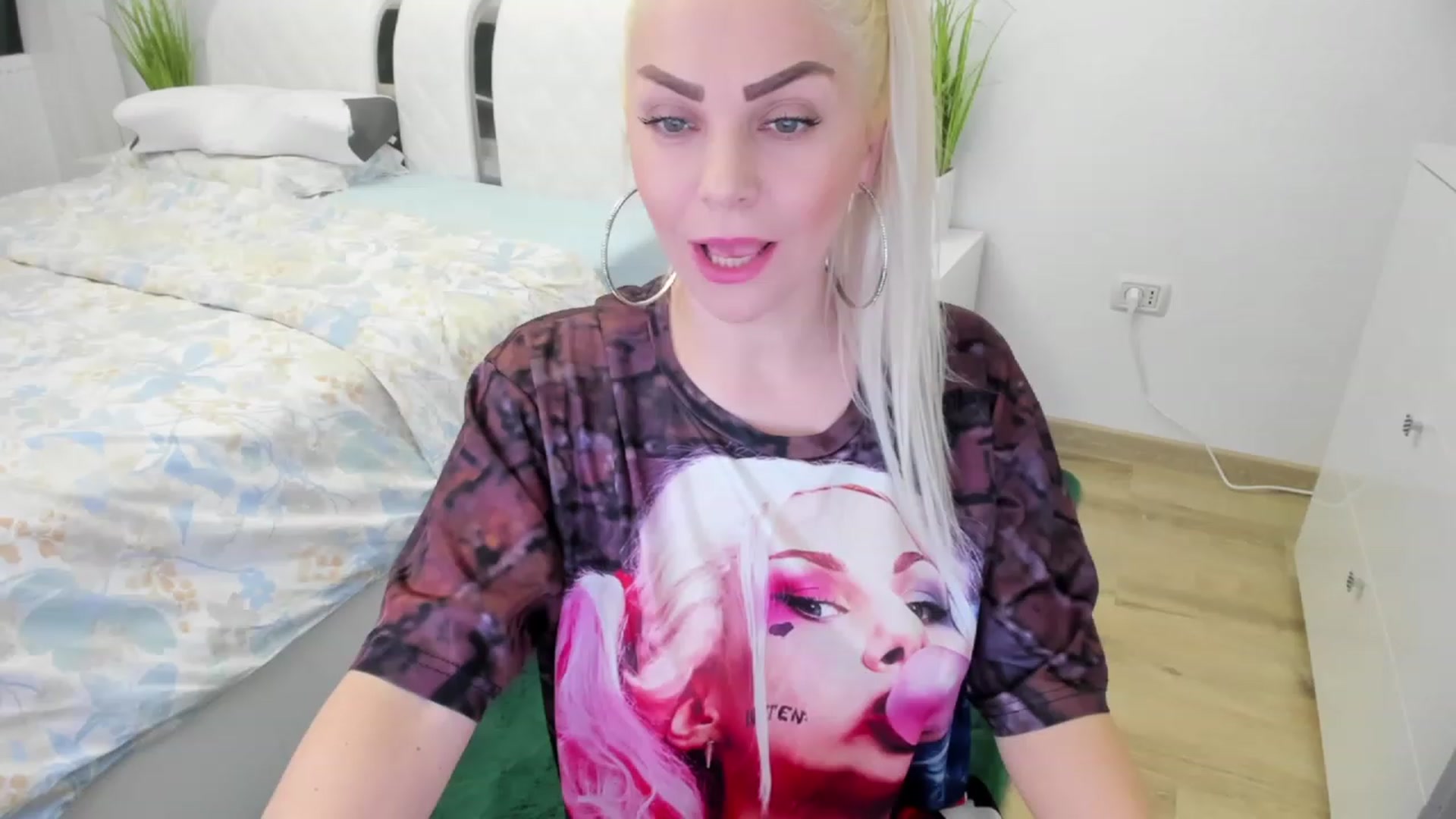 Gallery image thumbnail from itsmekarina's myfreecams stream on, 02/28/2023, 20:01 image 5 of 20