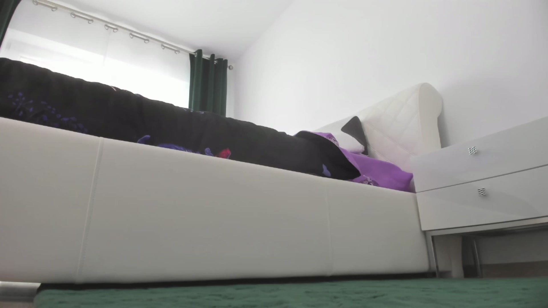 Gallery image thumbnail from itsmekarina's myfreecams stream on, 04/07/2023, 12:53 image 10 of 20