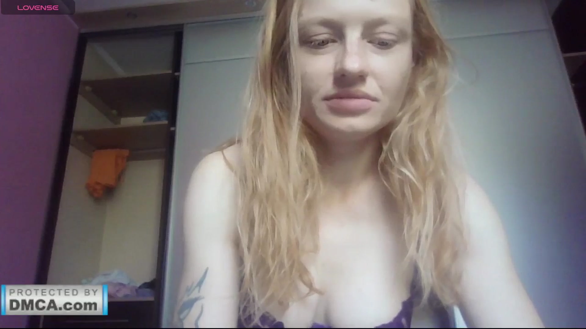 Gallery image thumbnail from itsmepie's myfreecams stream on, 07/13/2025, 11:37 image 17 of 20