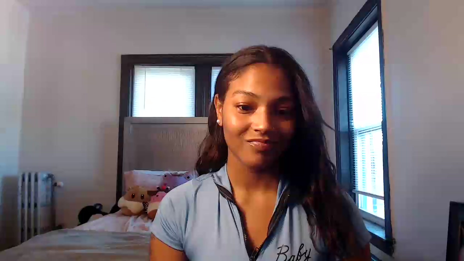 Gallery image thumbnail from itsmickie's myfreecams stream on, 06/25/2026, 22:02 image 2 of 20
