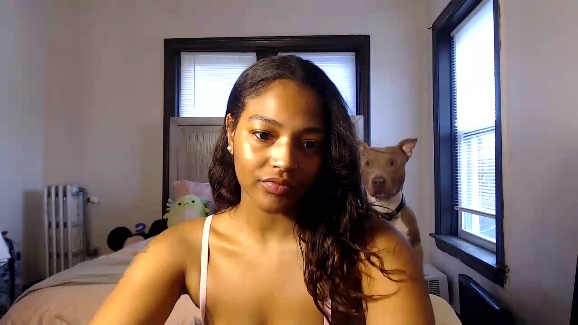 Gallery image thumbnail from itsmickie's myfreecams stream on, 06/26/2026, 19:36 image 14 of 20