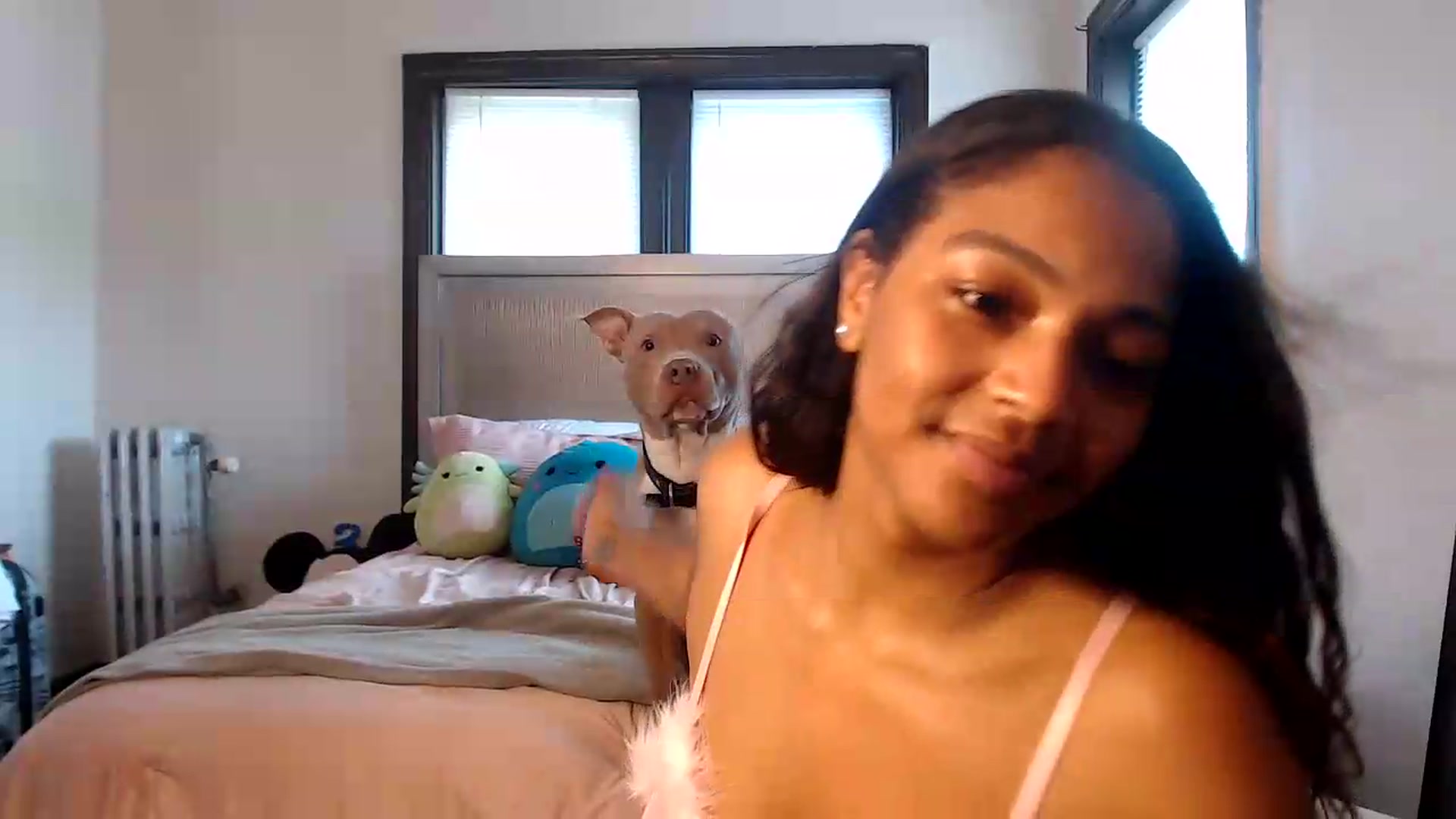 Gallery image thumbnail from itsmickie's myfreecams stream on, 06/26/2026, 20:09 image 9 of 20